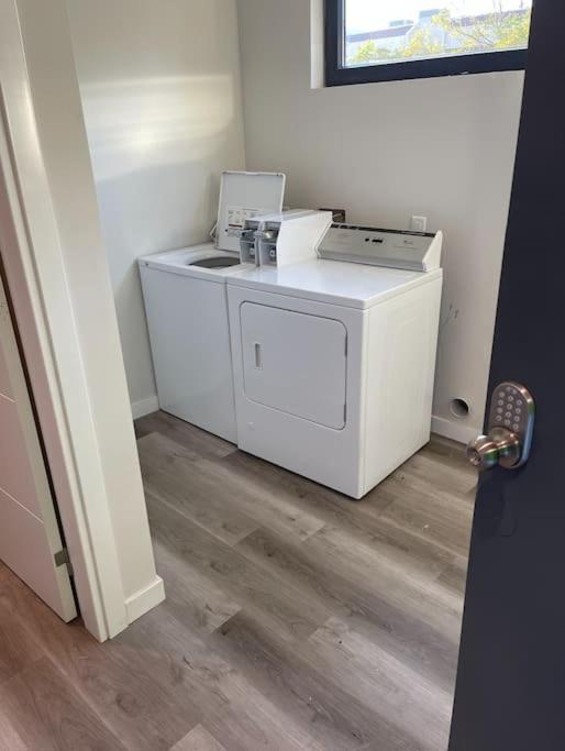 Next To San Diego Downtown - Cali King Size Studio Extérieur photo